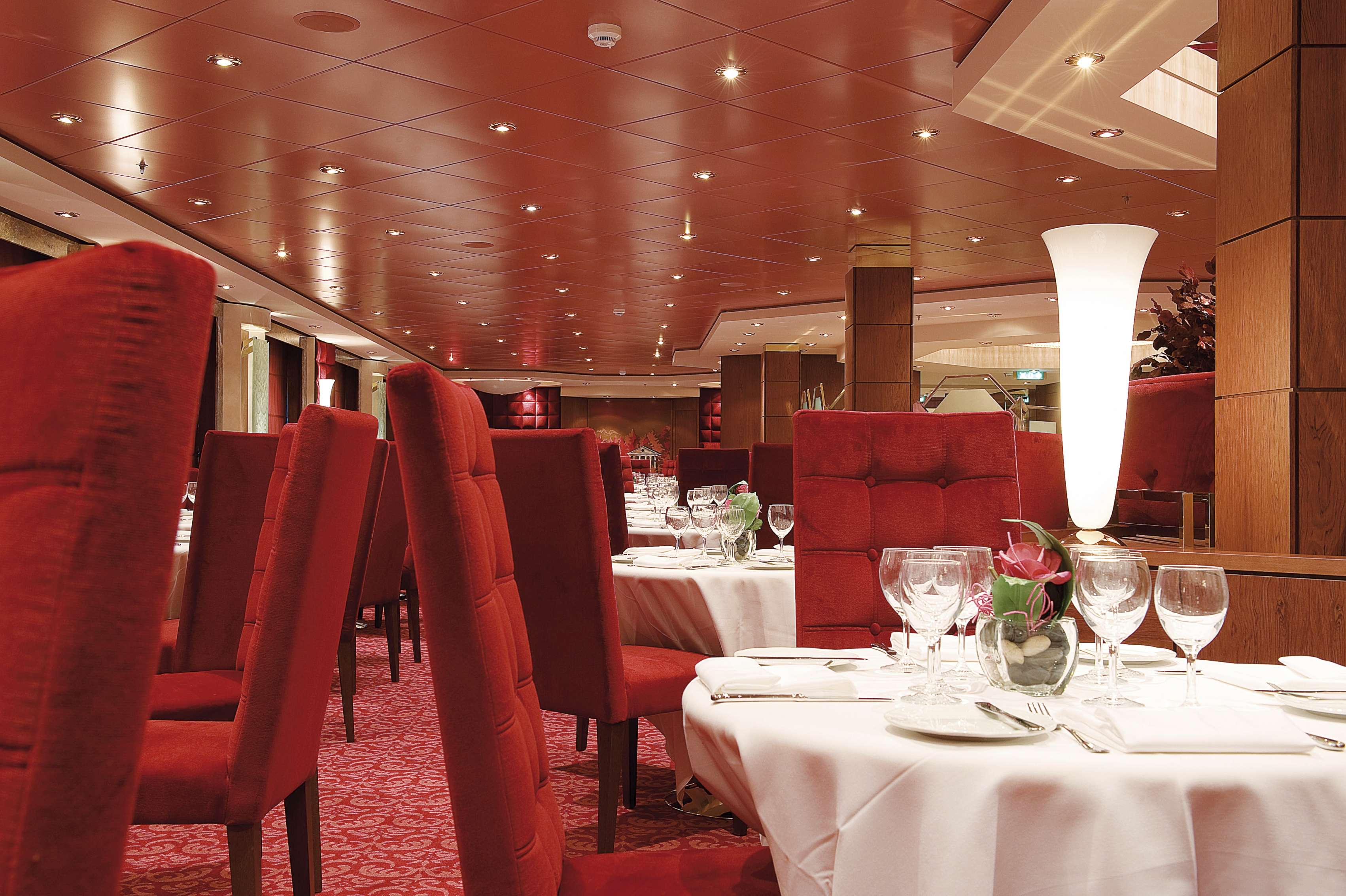 Dinerzaal op de MSC Poesia